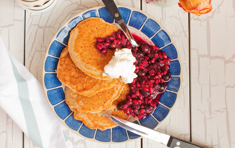 pancakes-mit-granatapfel-kompott-rezept